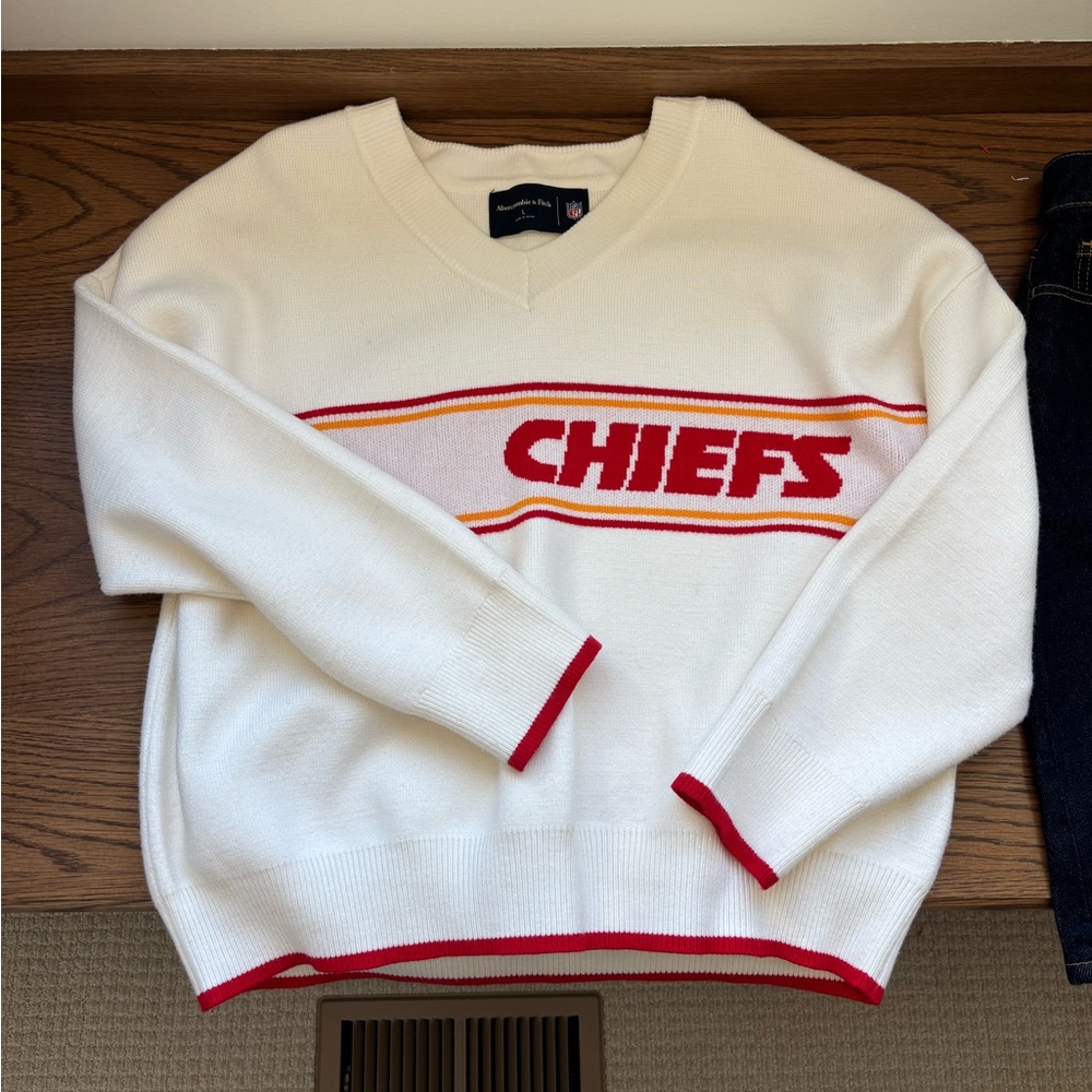White Chiefs Sweater
